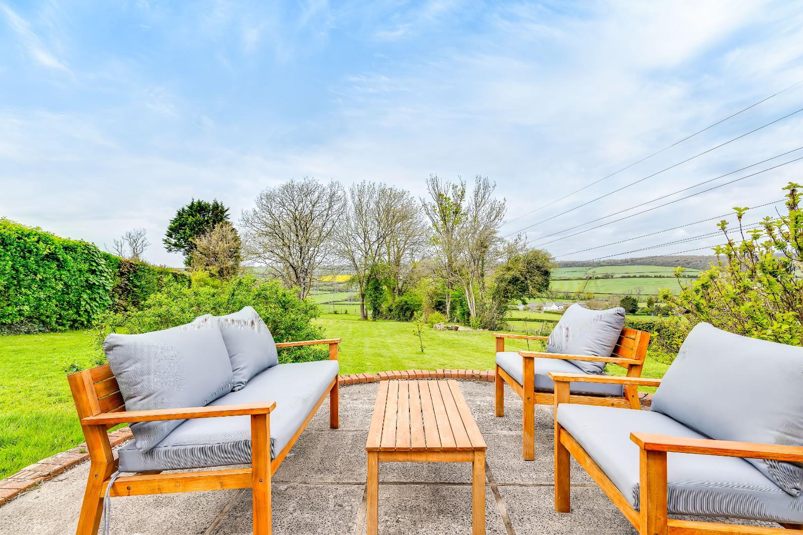 86a Port Road East, Barry, CF62 9PU